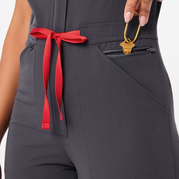 FIGS- Rafaela Cargo ScrubJumpsuit in charcoal - Picture 7 of 9